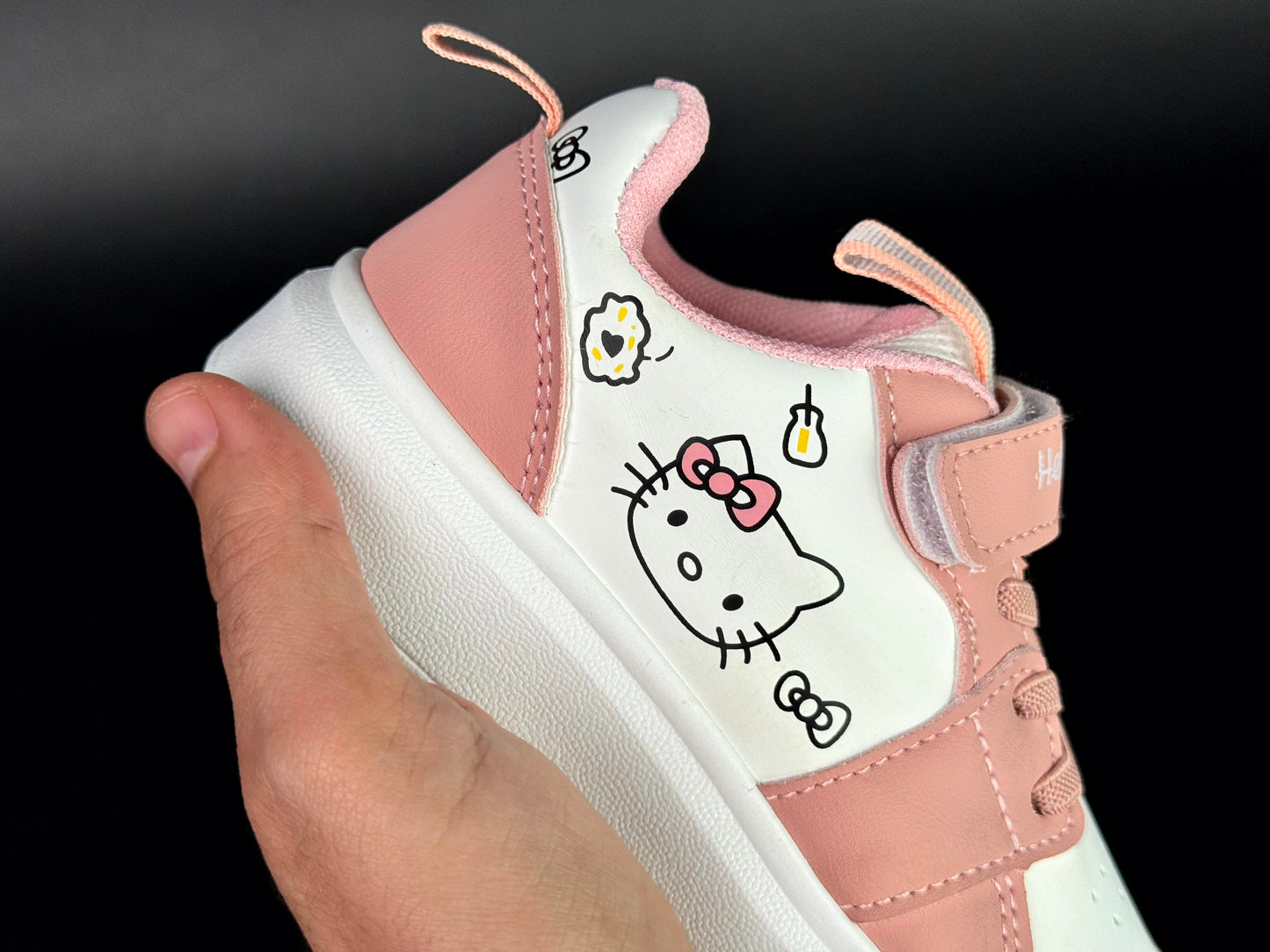 hello kitty pink