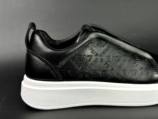 Emporio Armani noir (25 - 35)