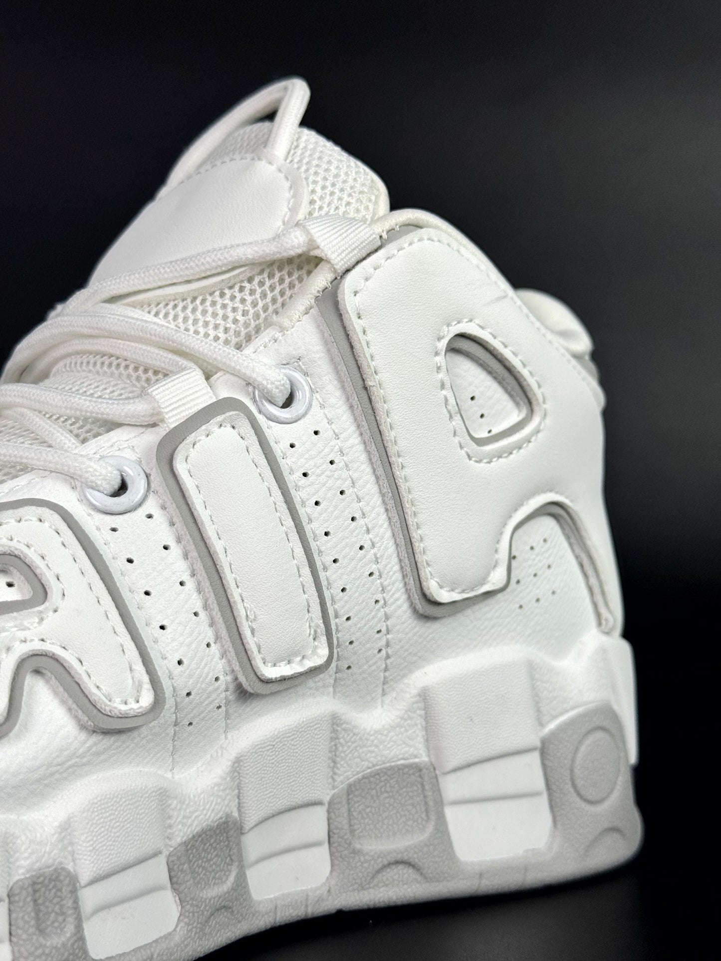Nike air uptempo white/grey