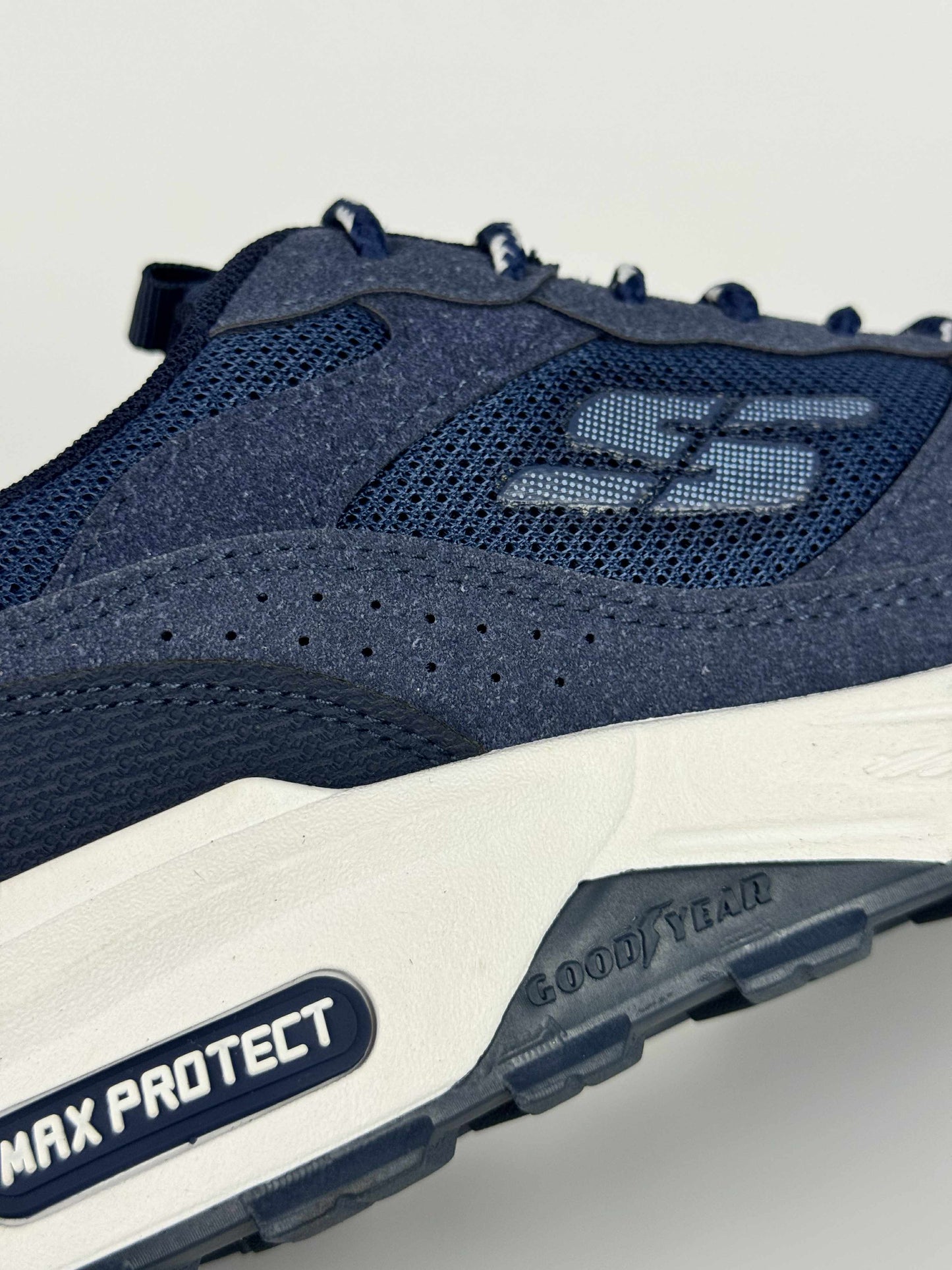 sketchers max protect bleu