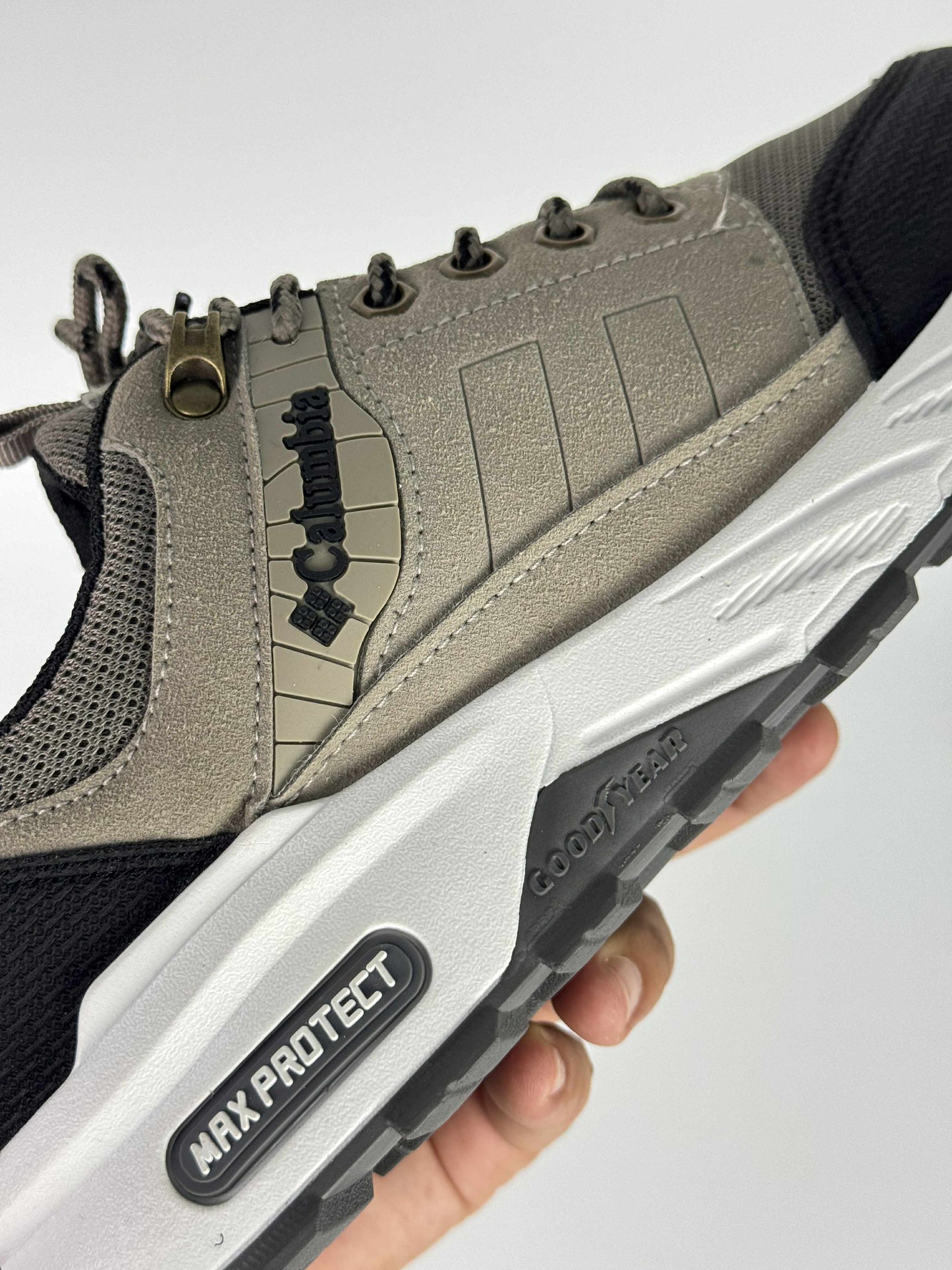 columbia max protect beige