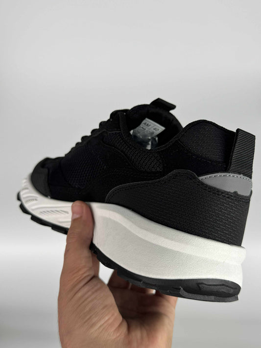 sketchers max protect noir