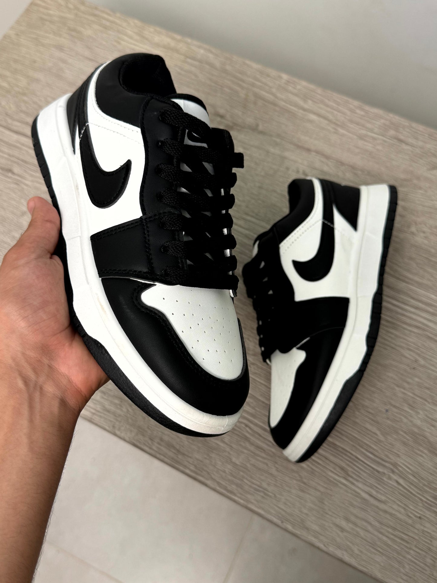 Nike dunk low panda