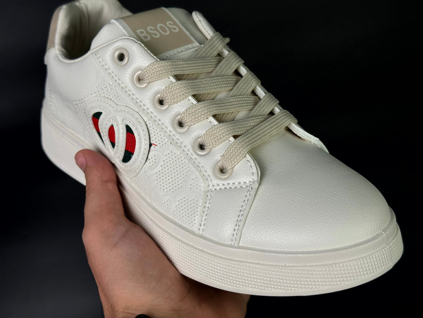 sneakes gucci beige clair