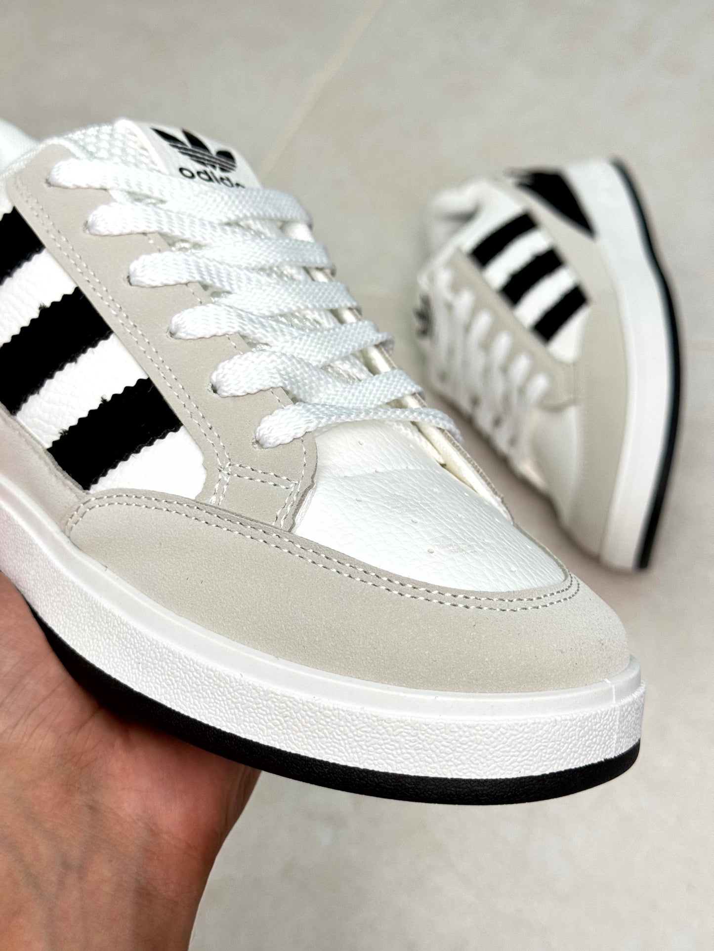 Adidas forum low