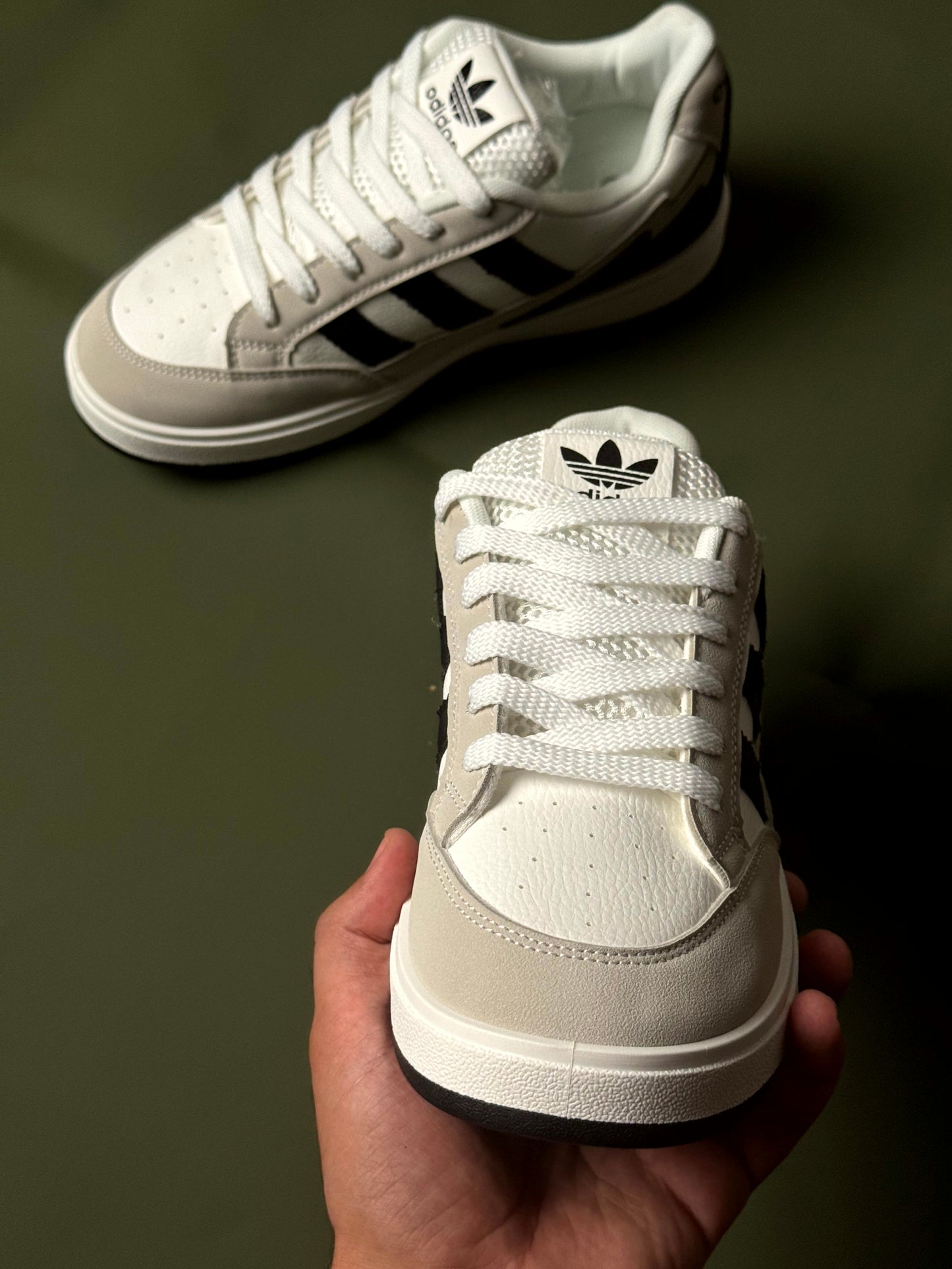 Adidas forum low