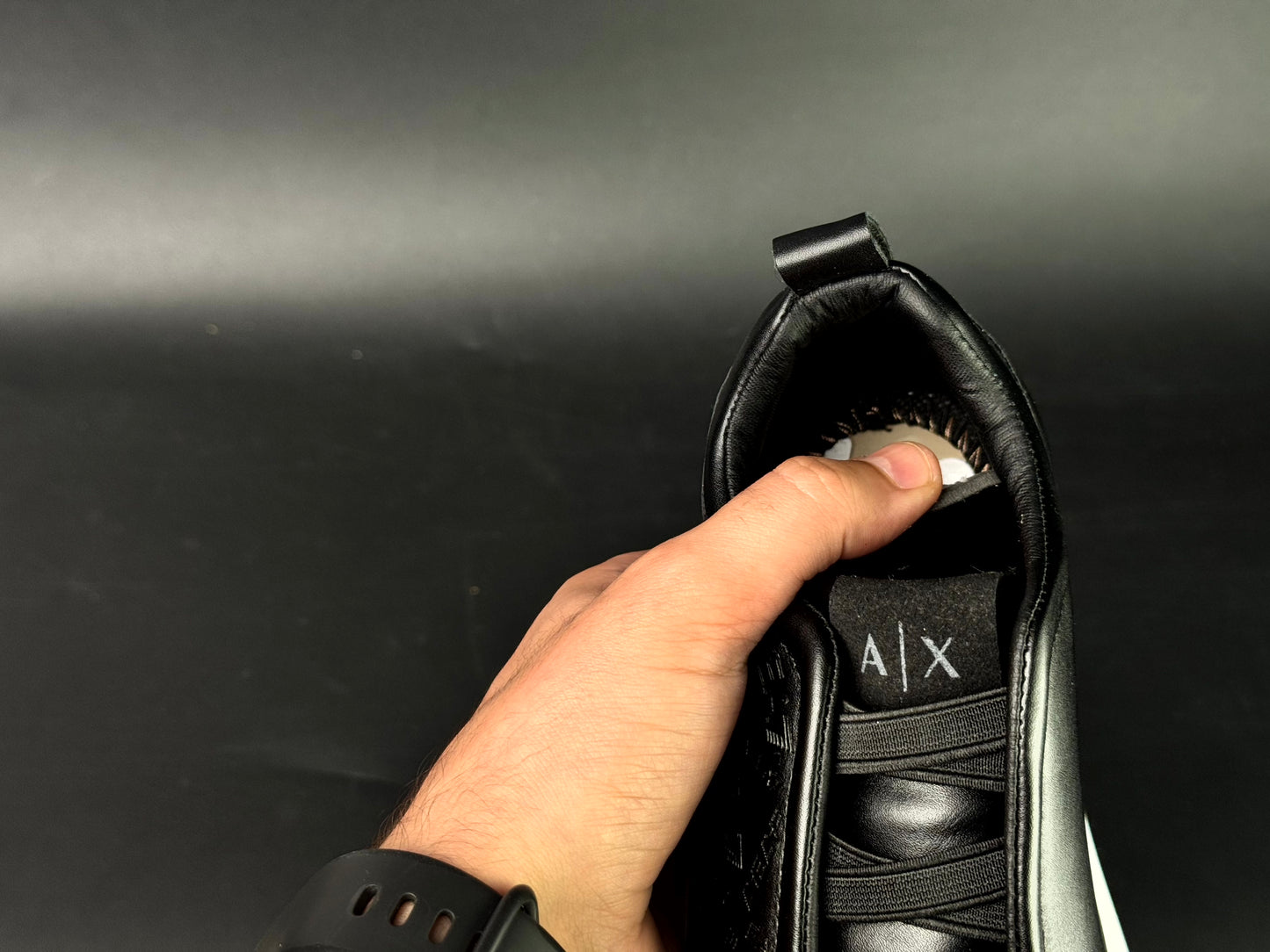 Emporio Armani noir (25 - 35)