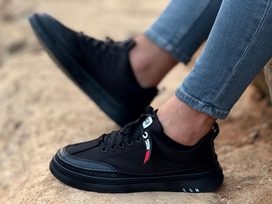 New sneakers fashion black black