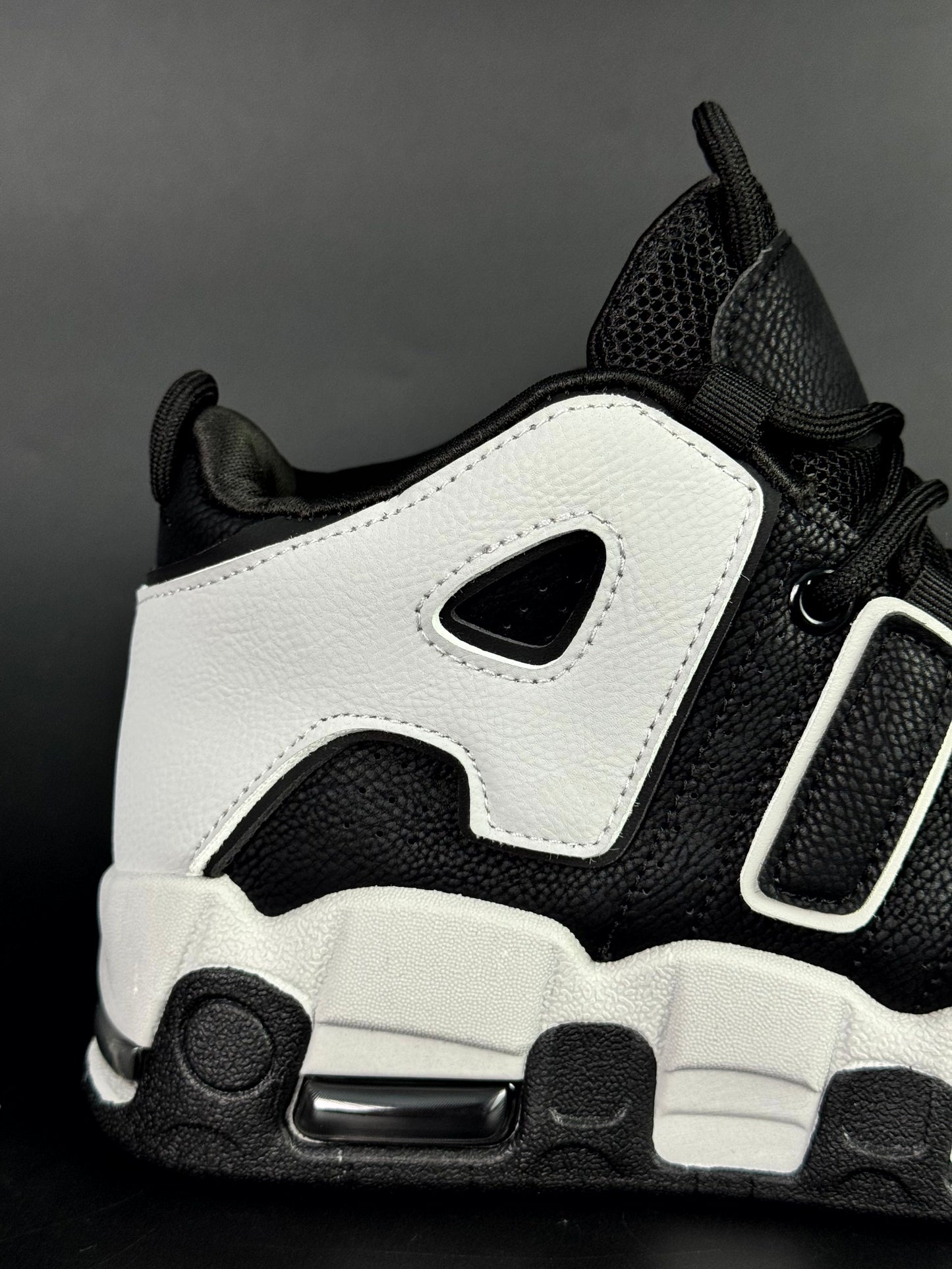 Nike air uptempo new black