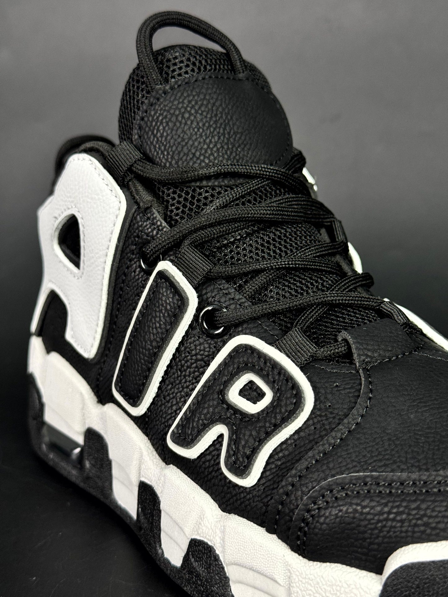 Nike air uptempo new black