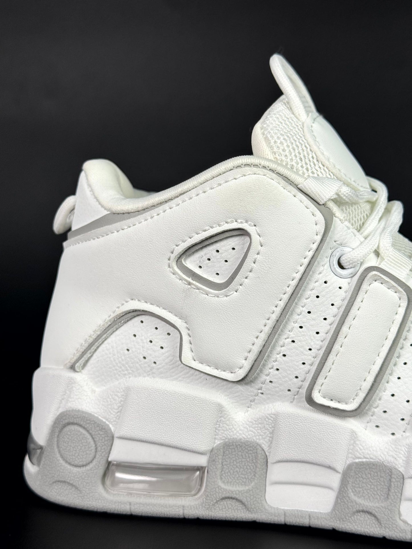 Nike air uptempo white/grey