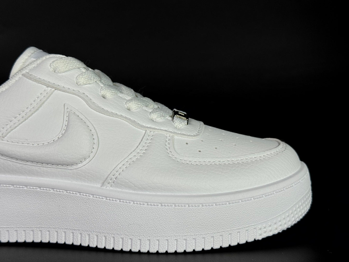 Nike air force full white 2026