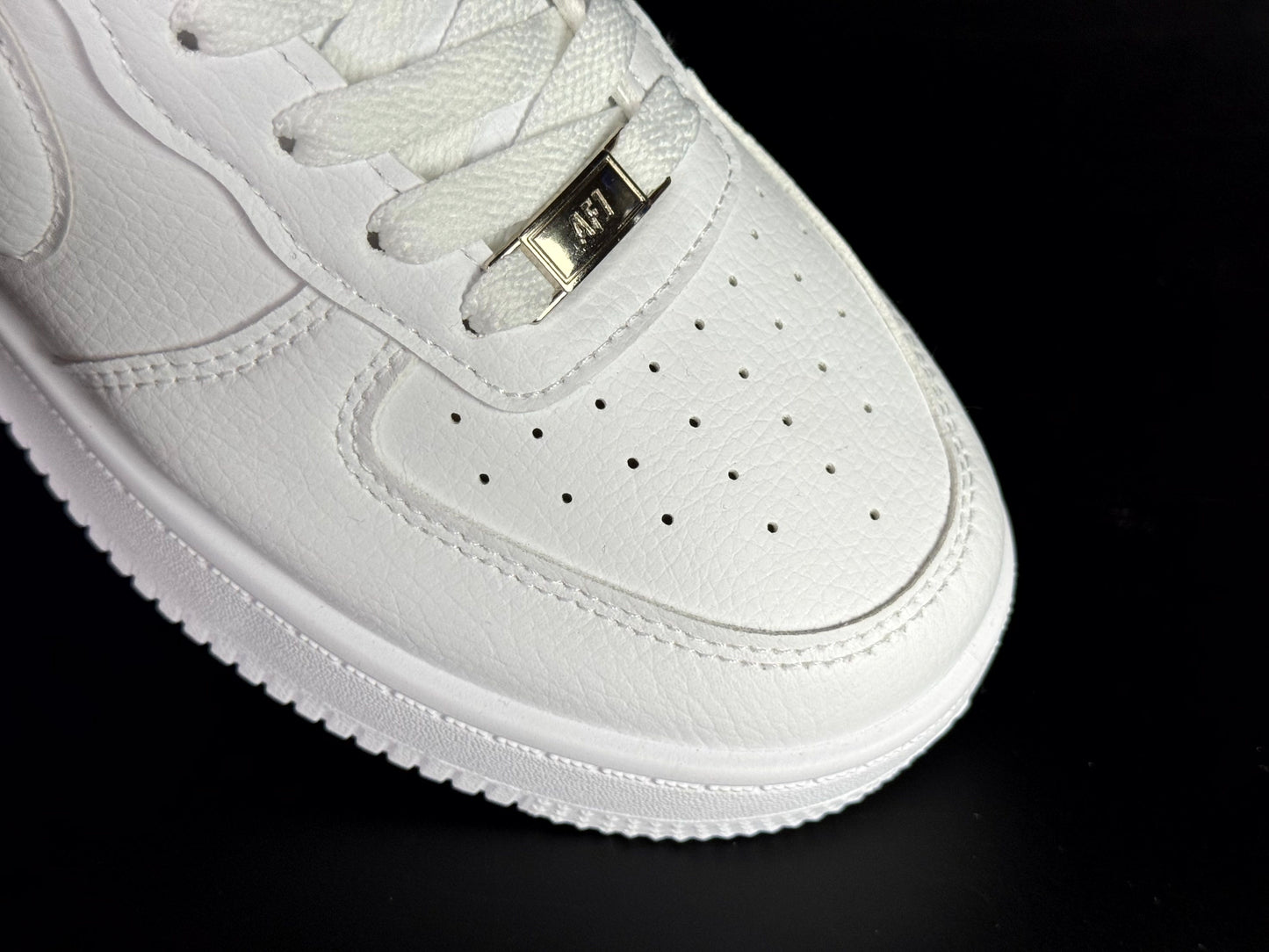 Nike air force full white 2026